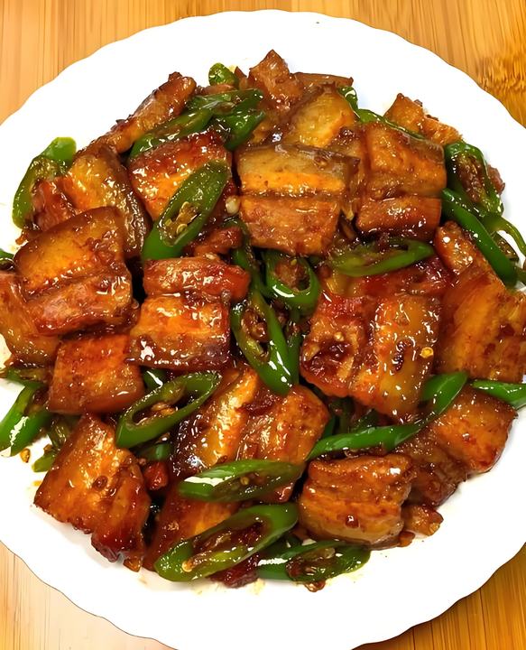 辣椒炒五花肉